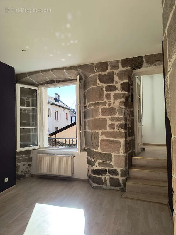 Appartement à BRIVE-LA-GAILLARDE