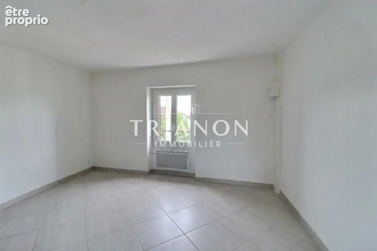 Triel-sur-Seine — Studio clé en main avec parking privé  Idéal investisseur ou 1er achat - photo 1
