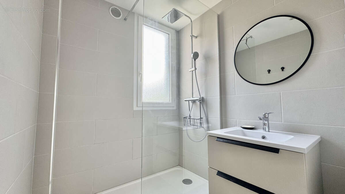 Appartement à TASSIN-LA-DEMI-LUNE