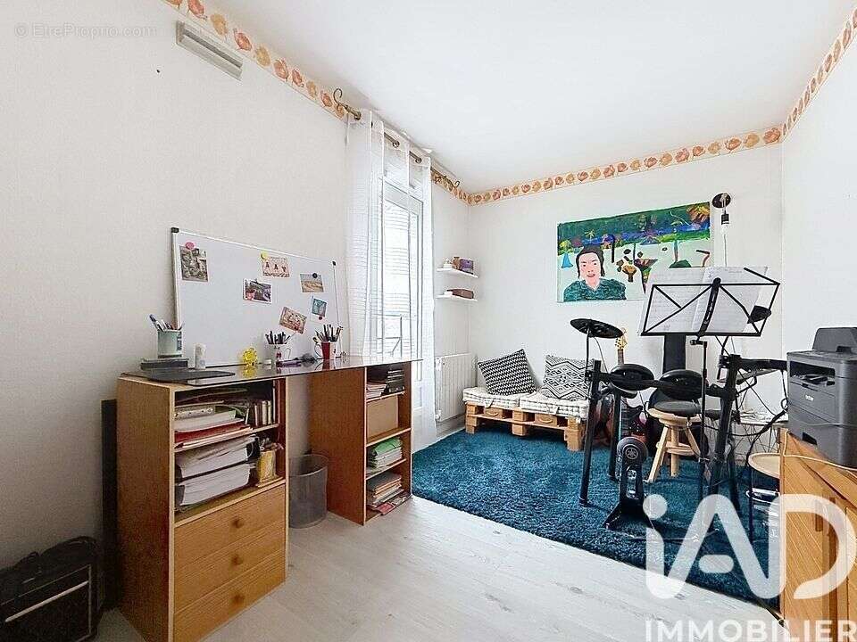 Photo 6