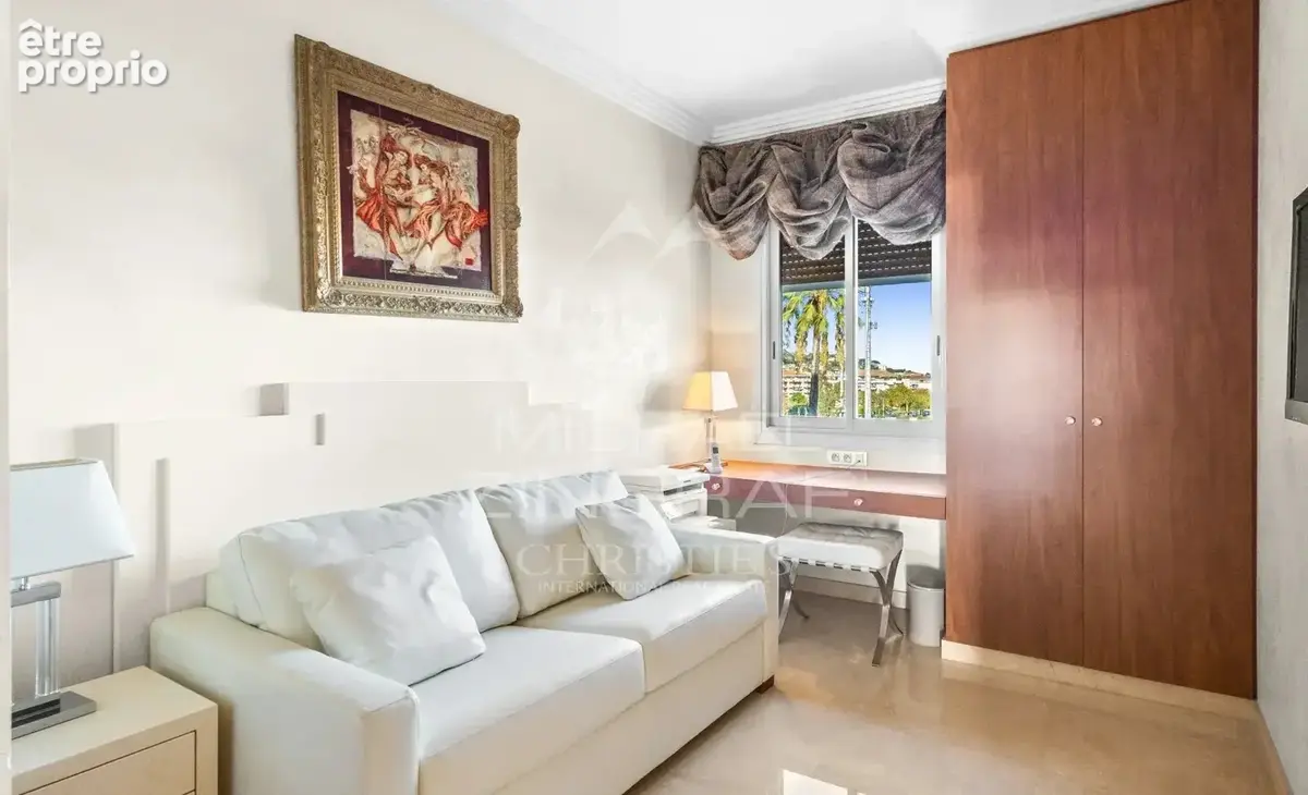 Cannes - Croisette - Prestigieux 4 pièces de 117m2 avec terrasses face à la mer - photo 18