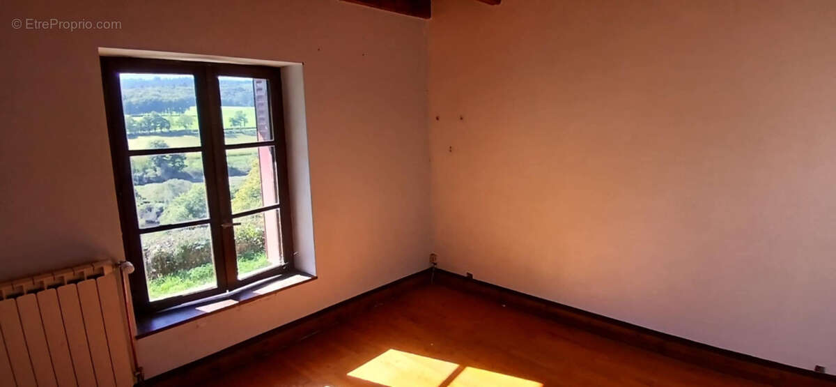 Maison à MASBARAUD-MERIGNAT