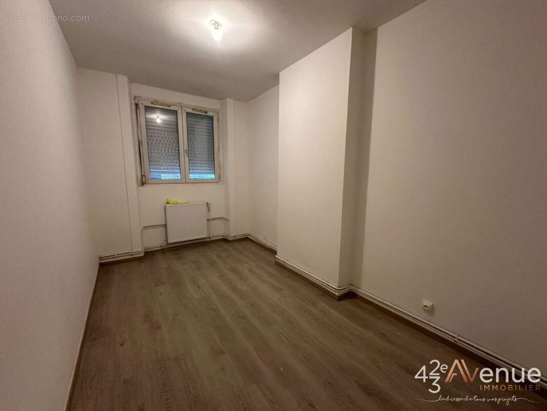 Appartement à SAINT-ETIENNE