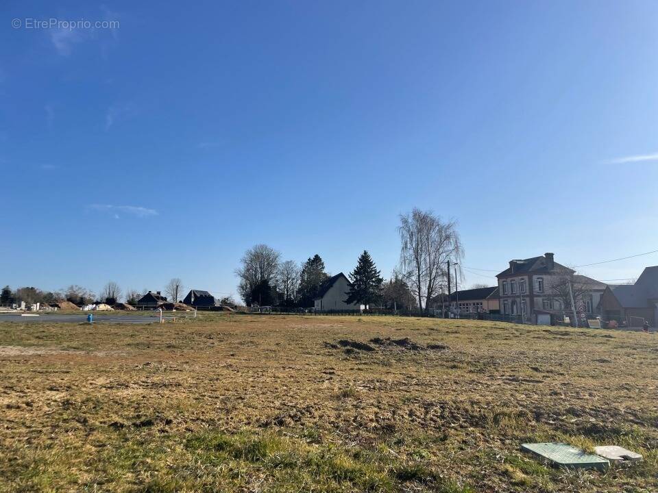 Terrain à SAINT-BENOIT-D'HEBERTOT