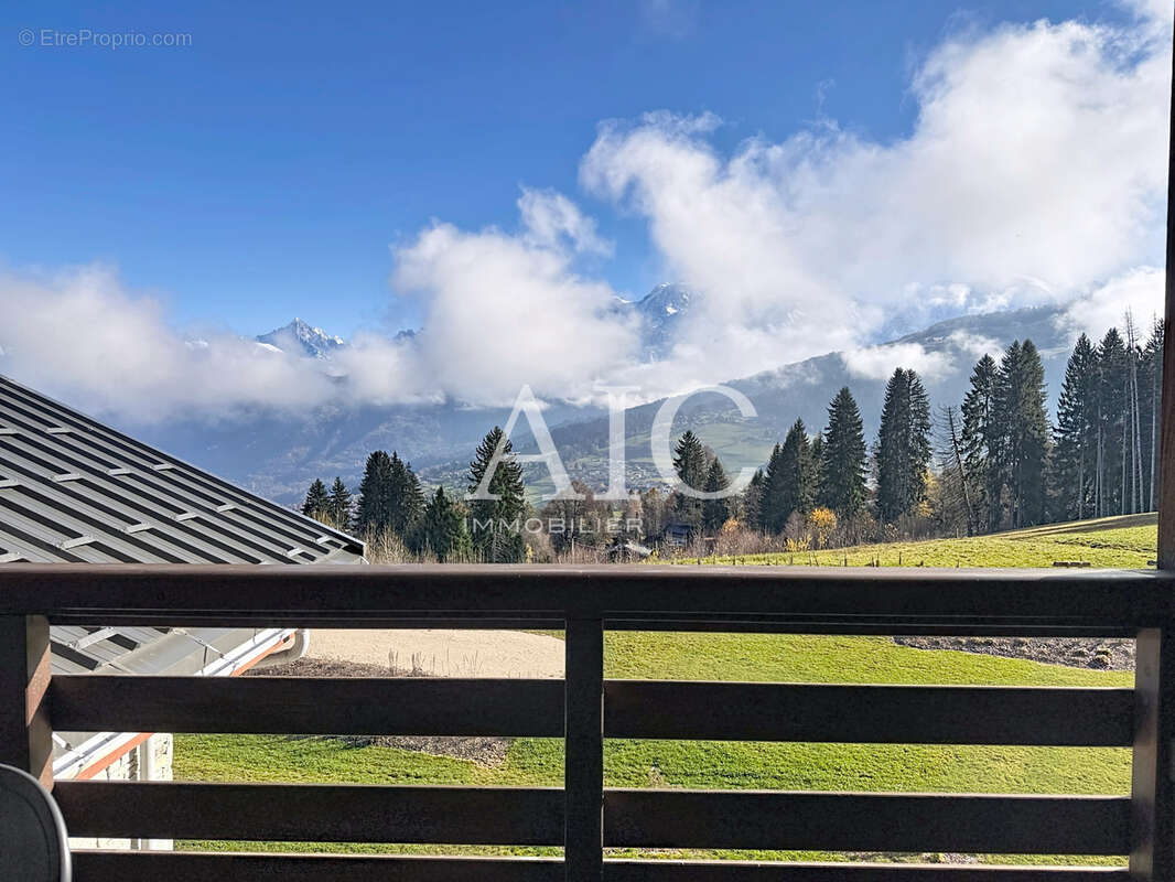 Appartement à COMBLOUX