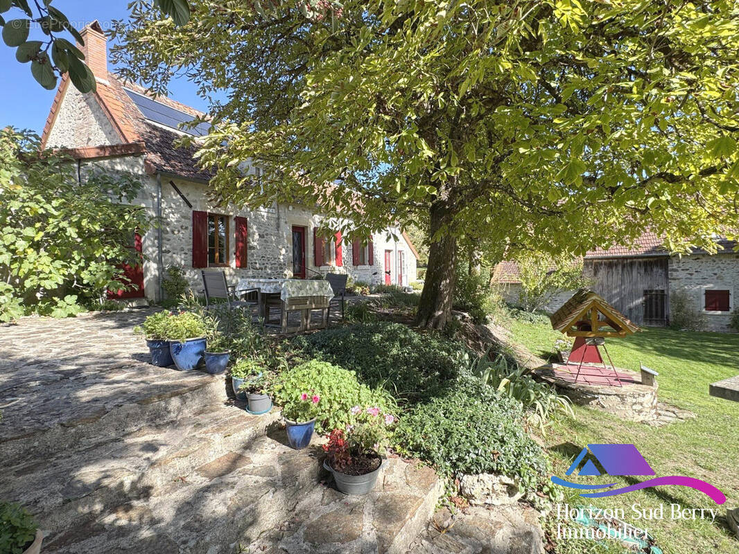 La propriété - Maison à VICQ-EXEMPLET