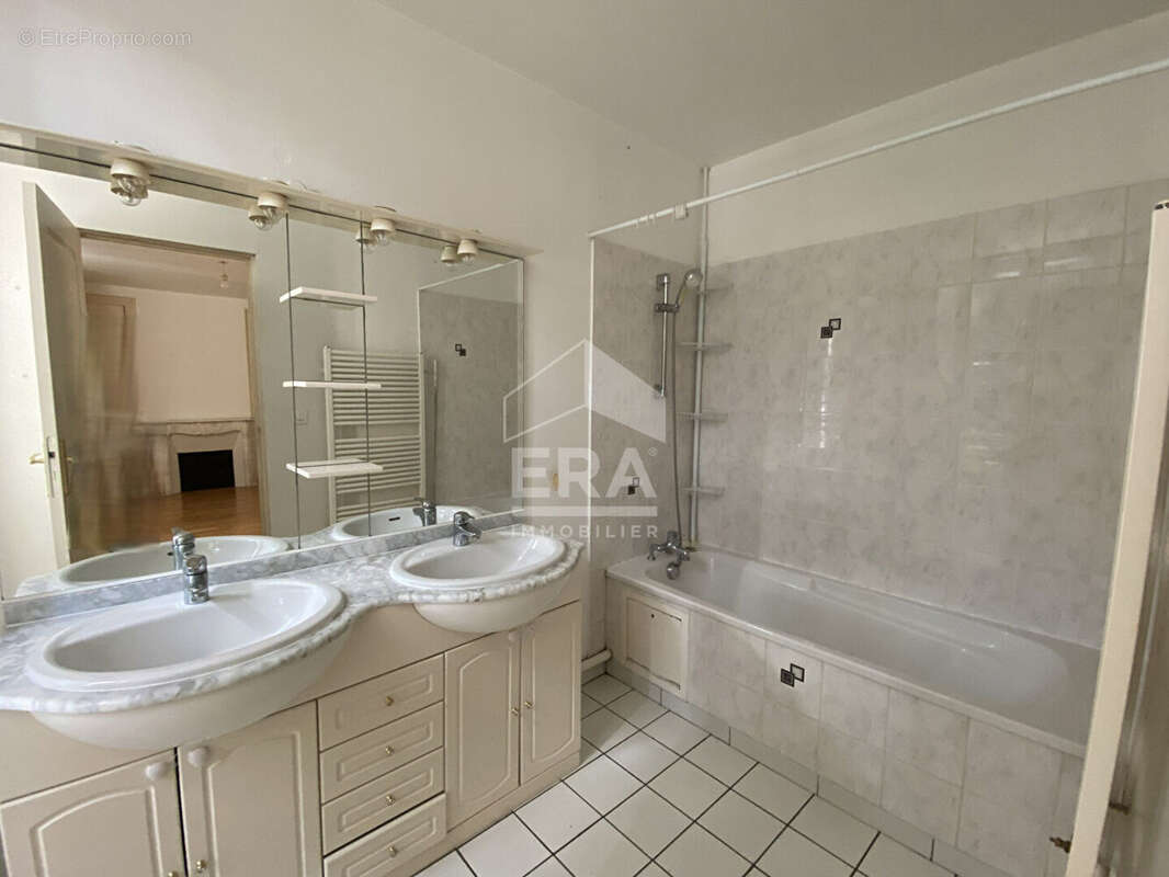 Appartement à MELUN