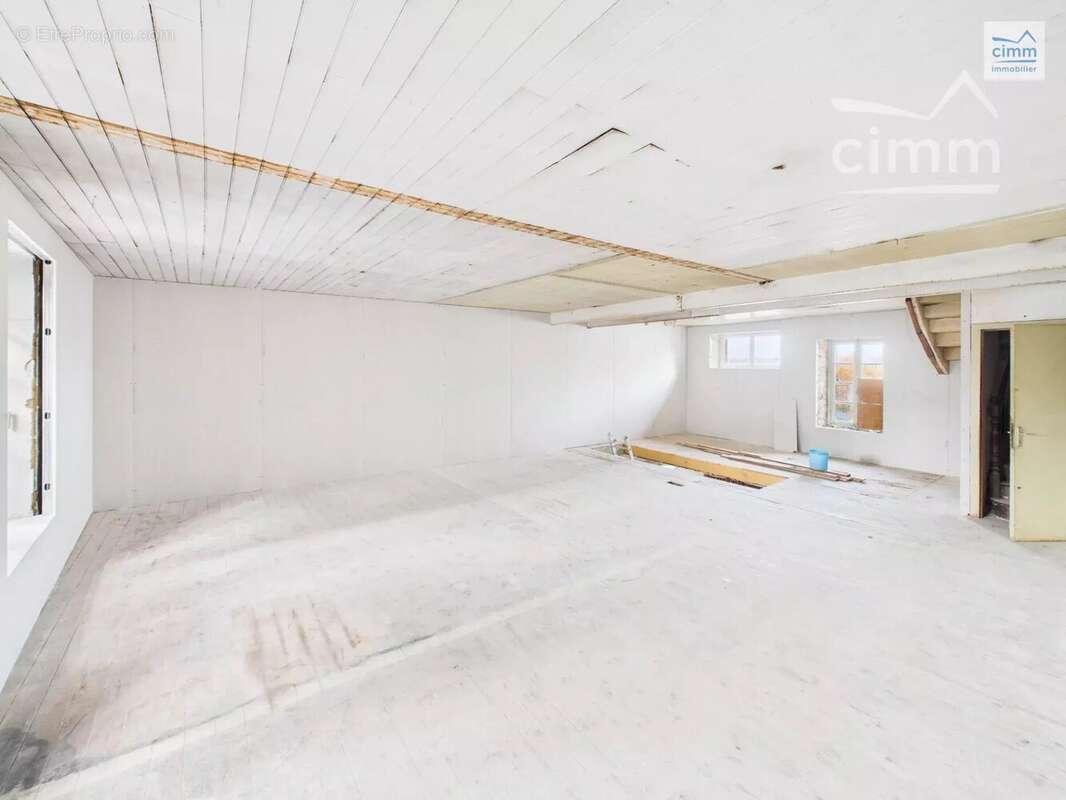 Appartement à BOURG-DES-COMPTES