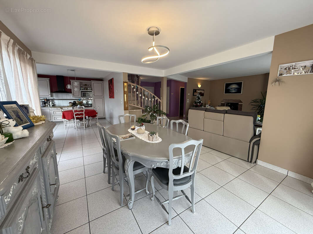 Maison à LE NEUFBOURG