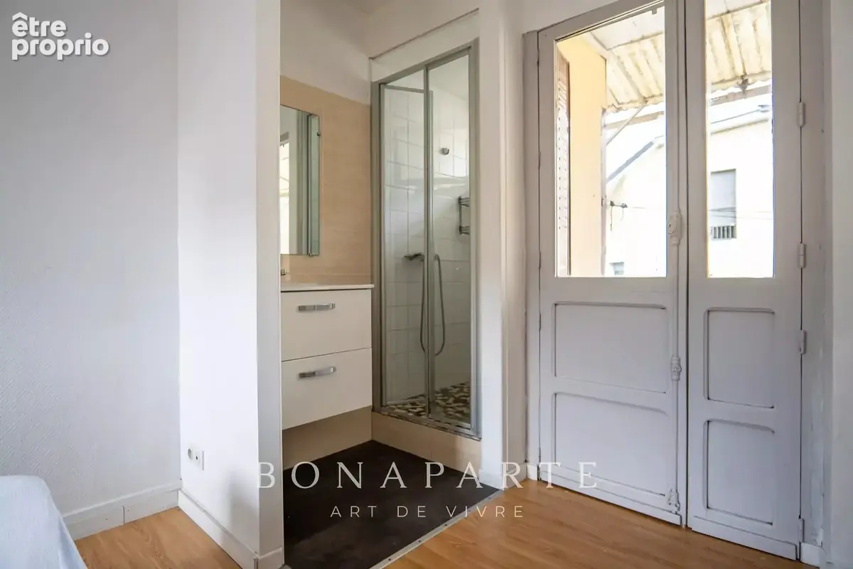 Quartier tribunal - immeuble 12 lots - 379m2 - photo 7