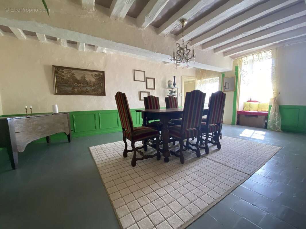 Maison à SAINTE-SUZANNE