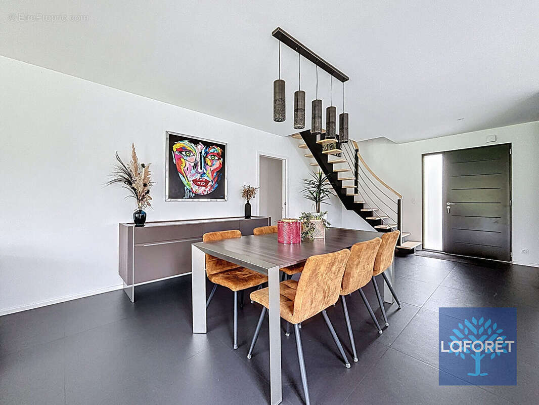 Maison à VENANSAULT