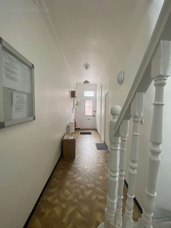Appartement 140 m² à Valenciennes  - photo 2