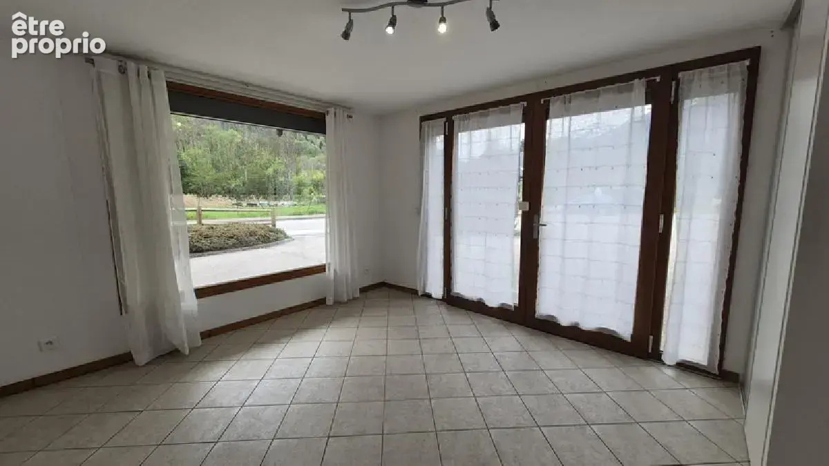 Commerce 47 m² à vendre à Allemond (38114) - photo 2