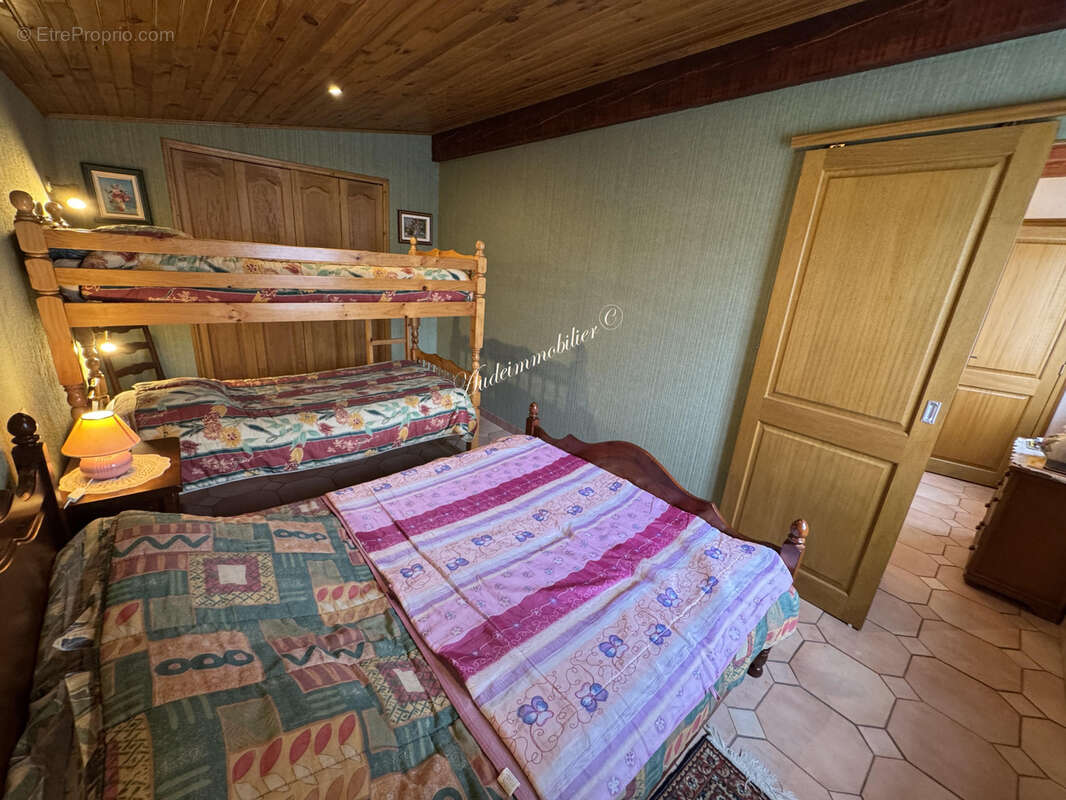 Maison à COUIZA
