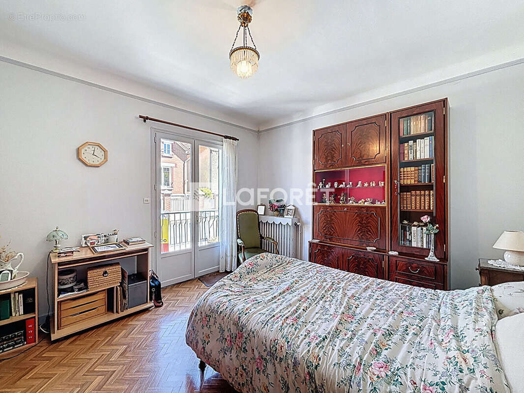 Maison à CHEVILLY-LARUE