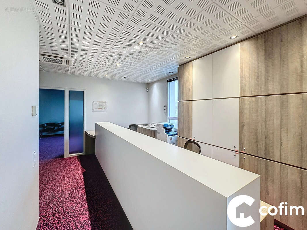 1er étage accueil - Commerce à TARBES