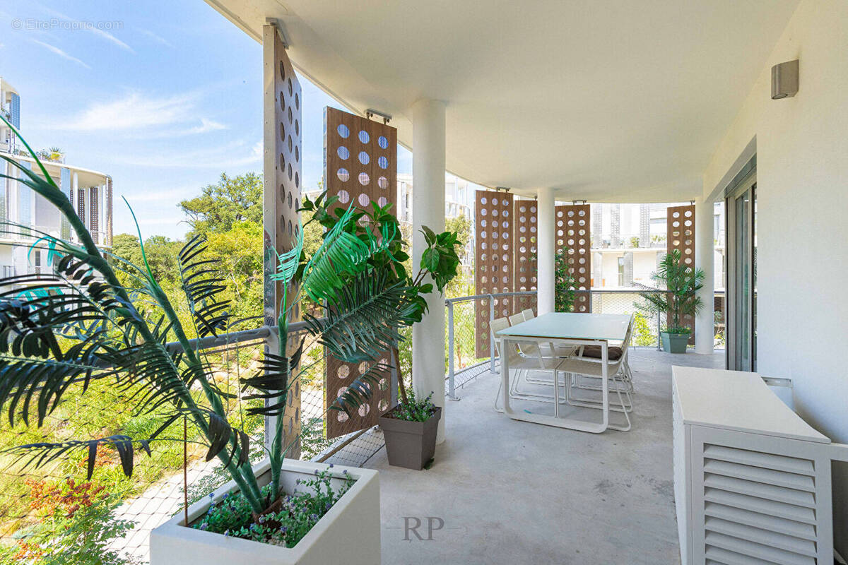 Appartement à MARSEILLE-8E