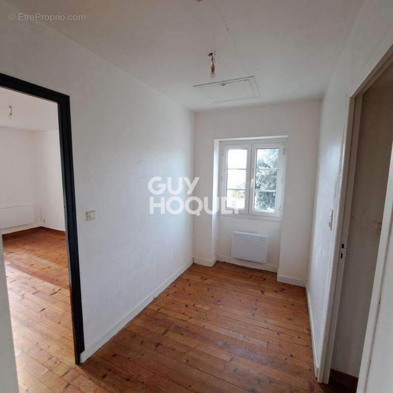 Maison à SAINT-GEORGES-DU-BOIS