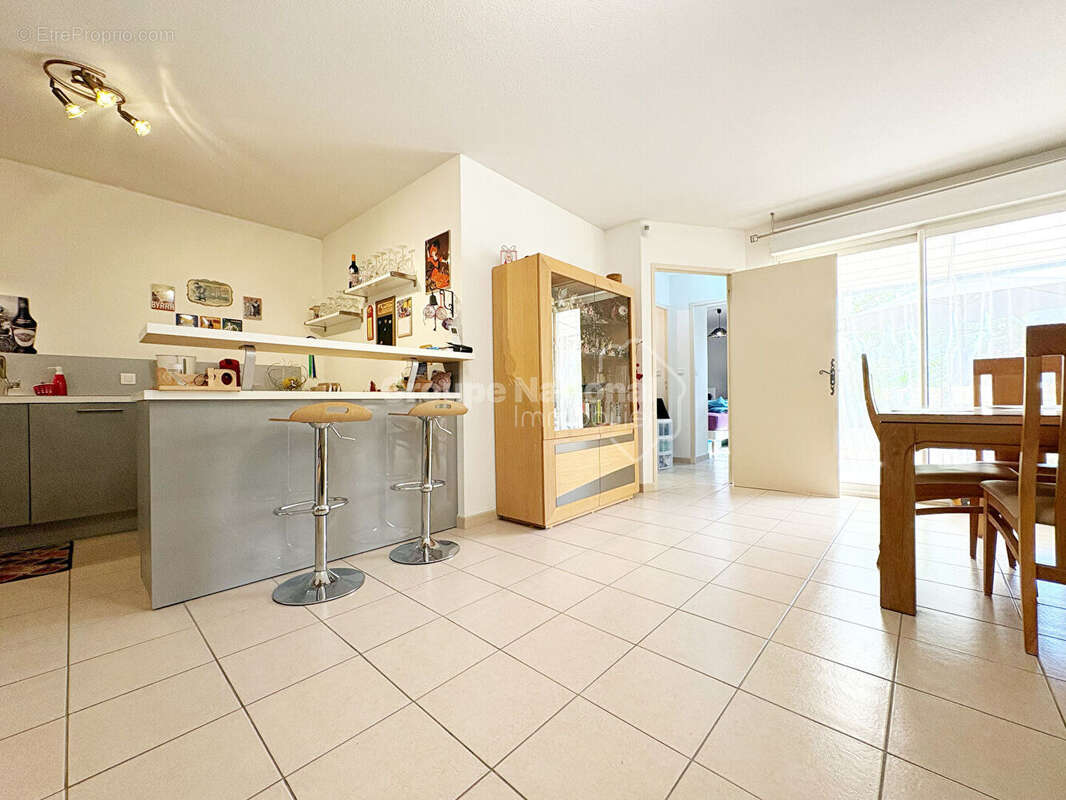 Appartement Eyguieres 2 pièces 59m2 - photo 3