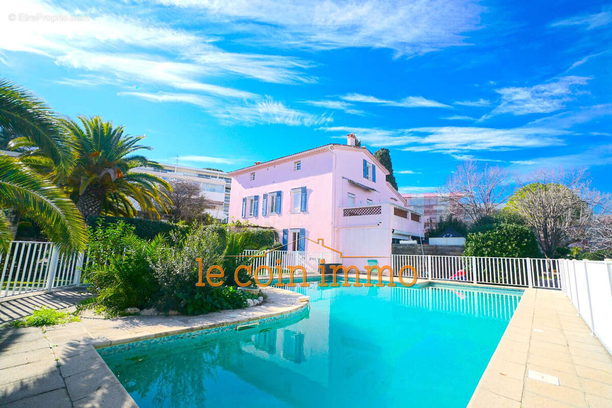 Appartement à ANTIBES