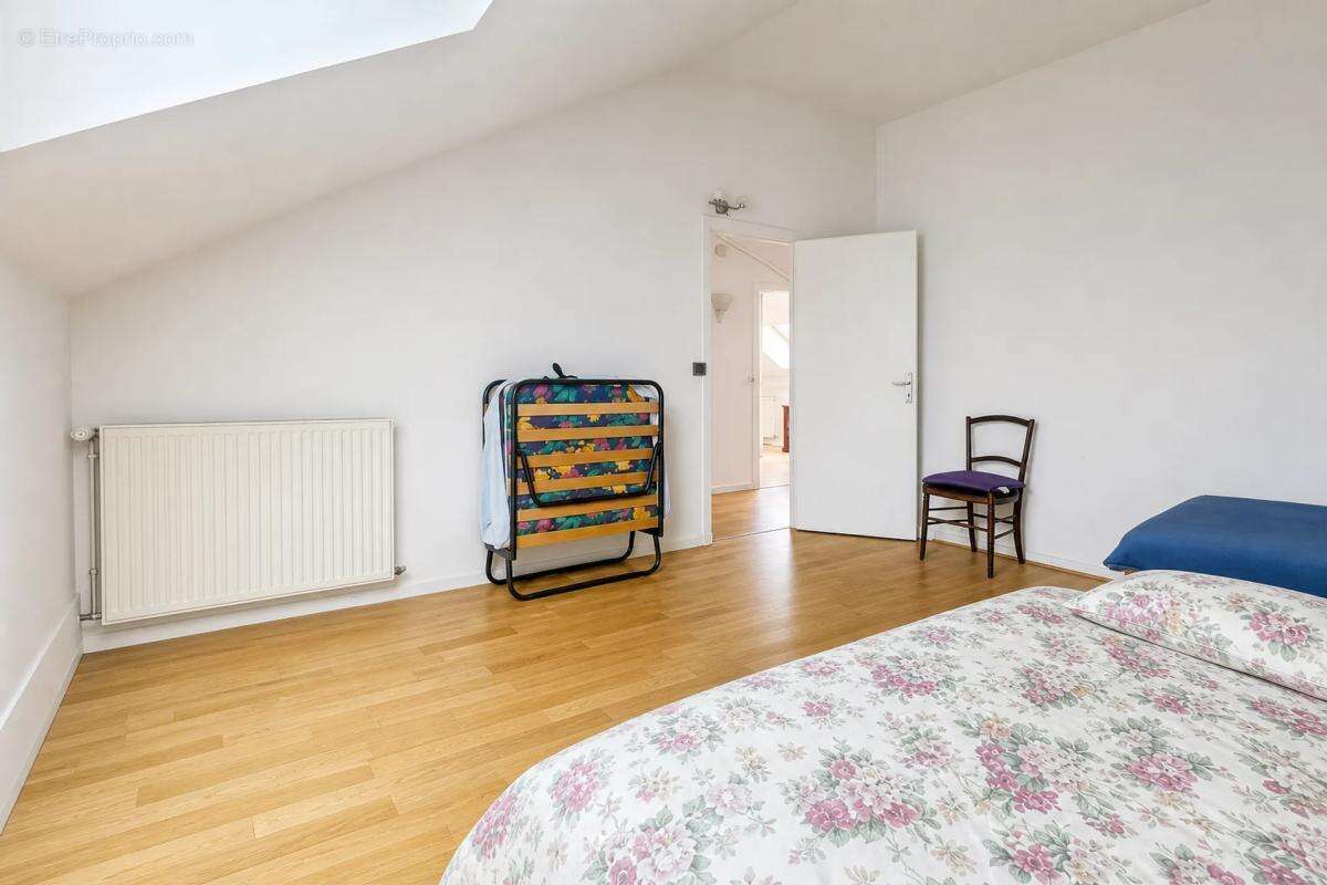 A saisir somptueuse maison de 8 pièces de 201 m² à Auxy !! - photo 6