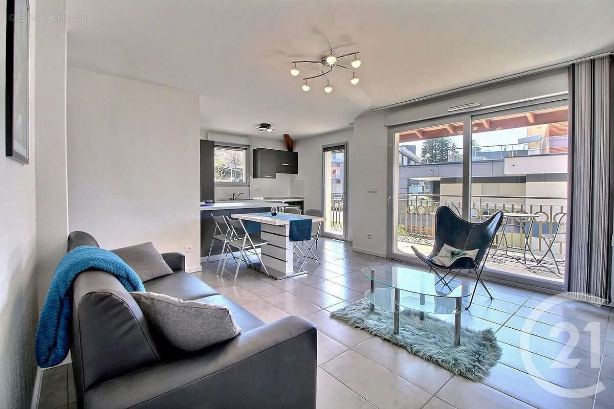 Appartement à NEUVECELLE