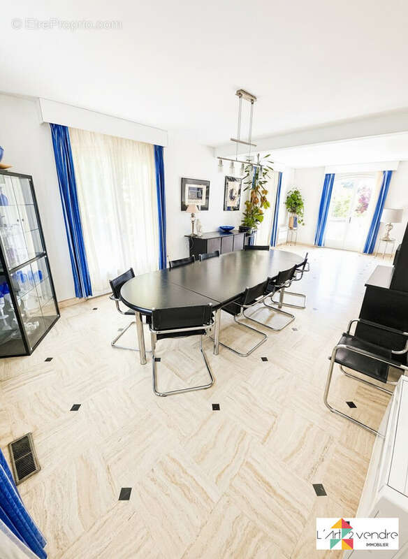 Maison à YERRES