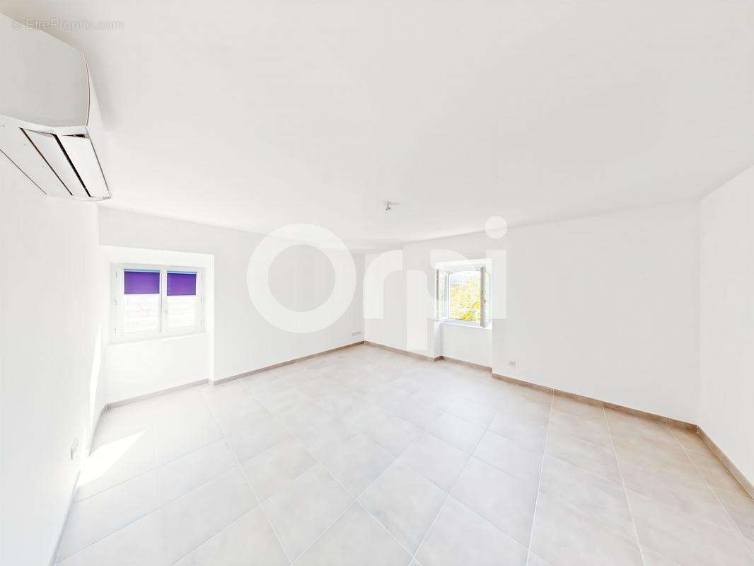 Appartement à RUOMS