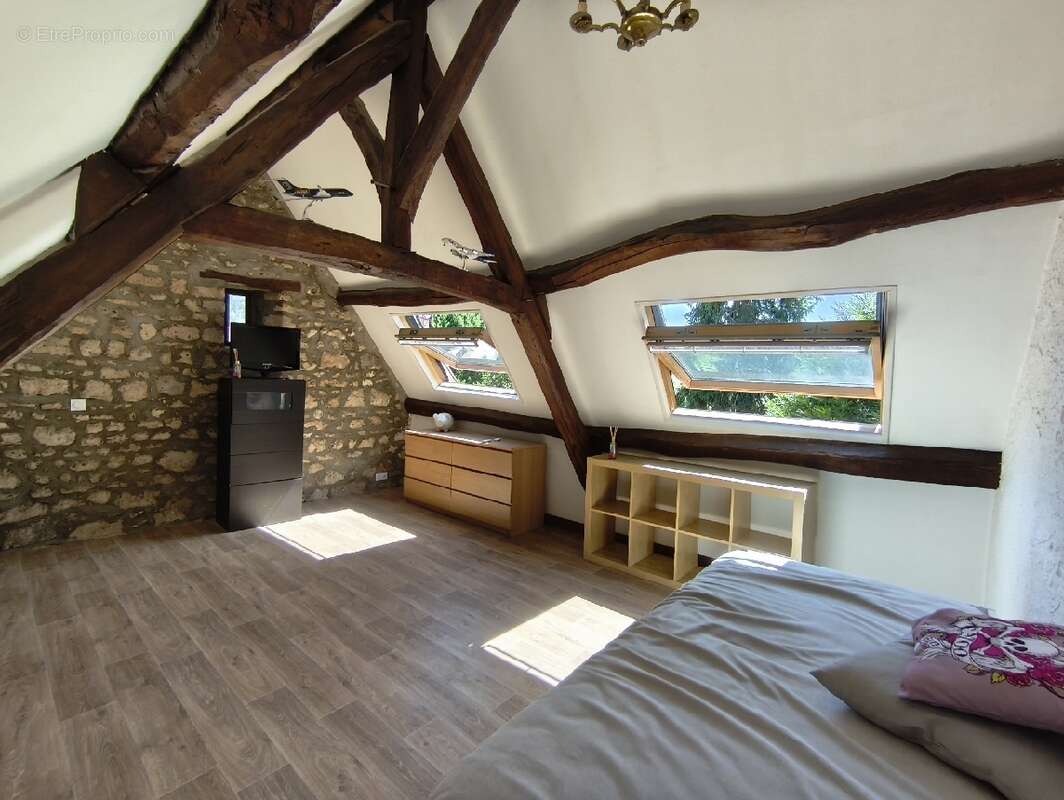 Maison 213 m² à Vallangoujard  - photo 10