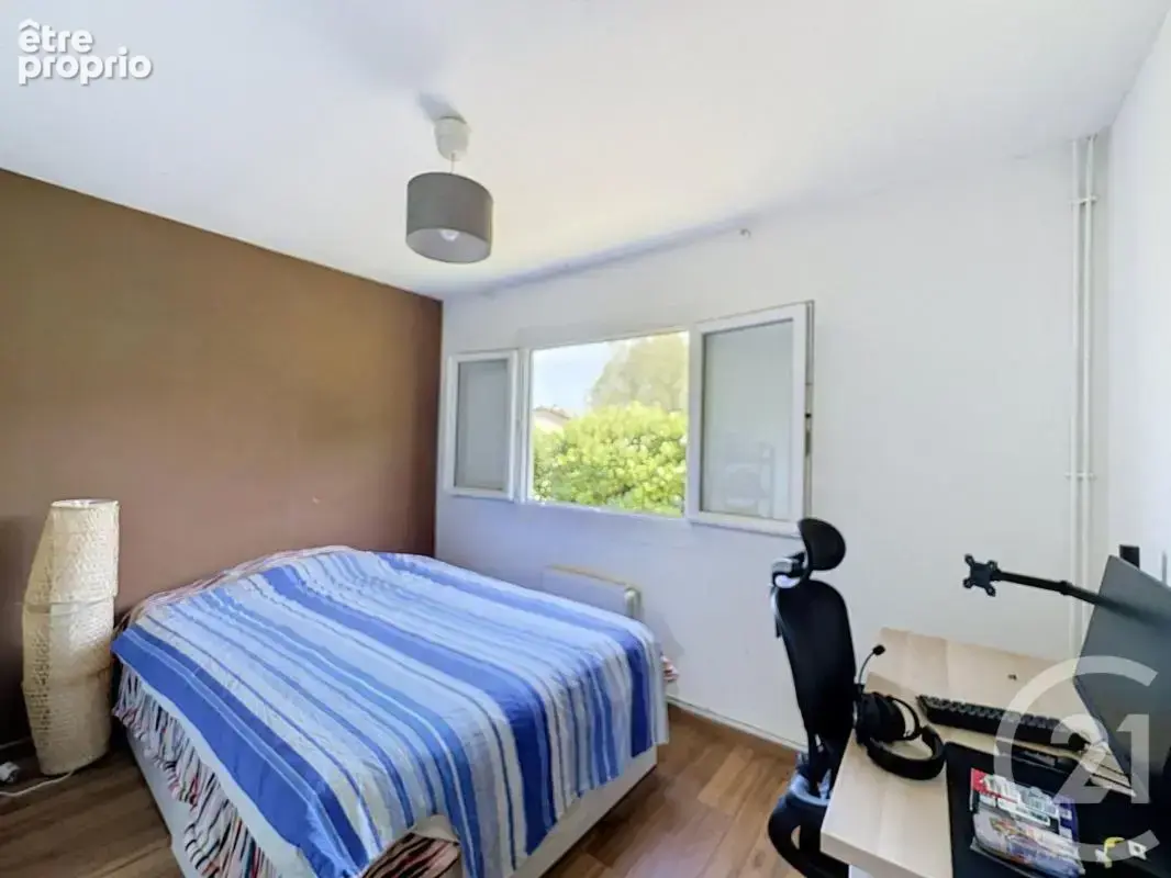 Maison 116 m² à Saint-Priest  - photo 10