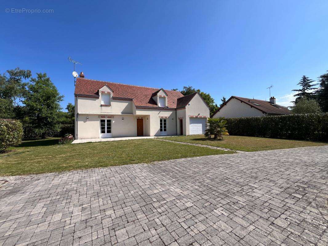 Maison à SAINT-DENIS-EN-VAL