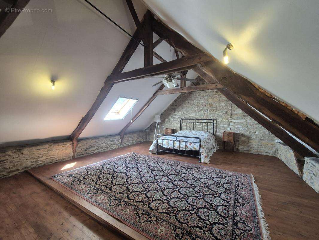 Maison à PLUSSULIEN