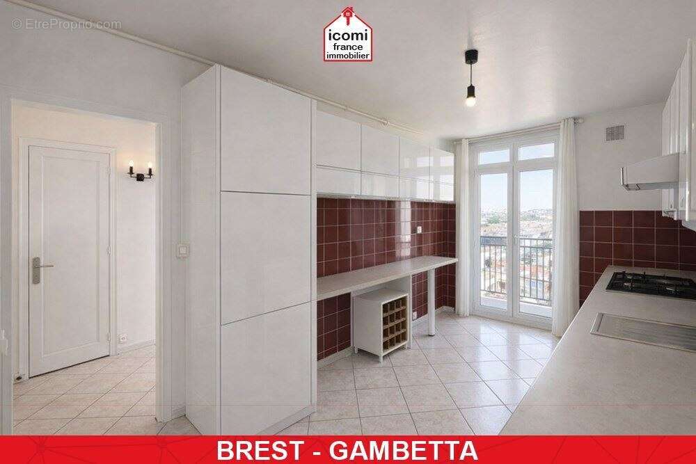 Finistere - brest (29200) - a vendre - appartement - t4 - 2 chambres - vue mer - dalle beton - ascenseur - proche gare - dpe d - - photo 1