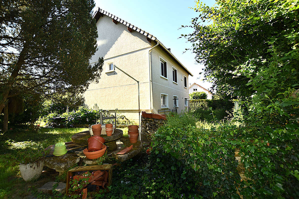 Maison à COMBS-LA-VILLE