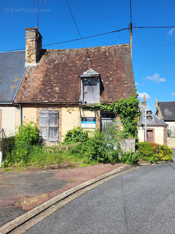 Maison à SARGE-SUR-BRAYE