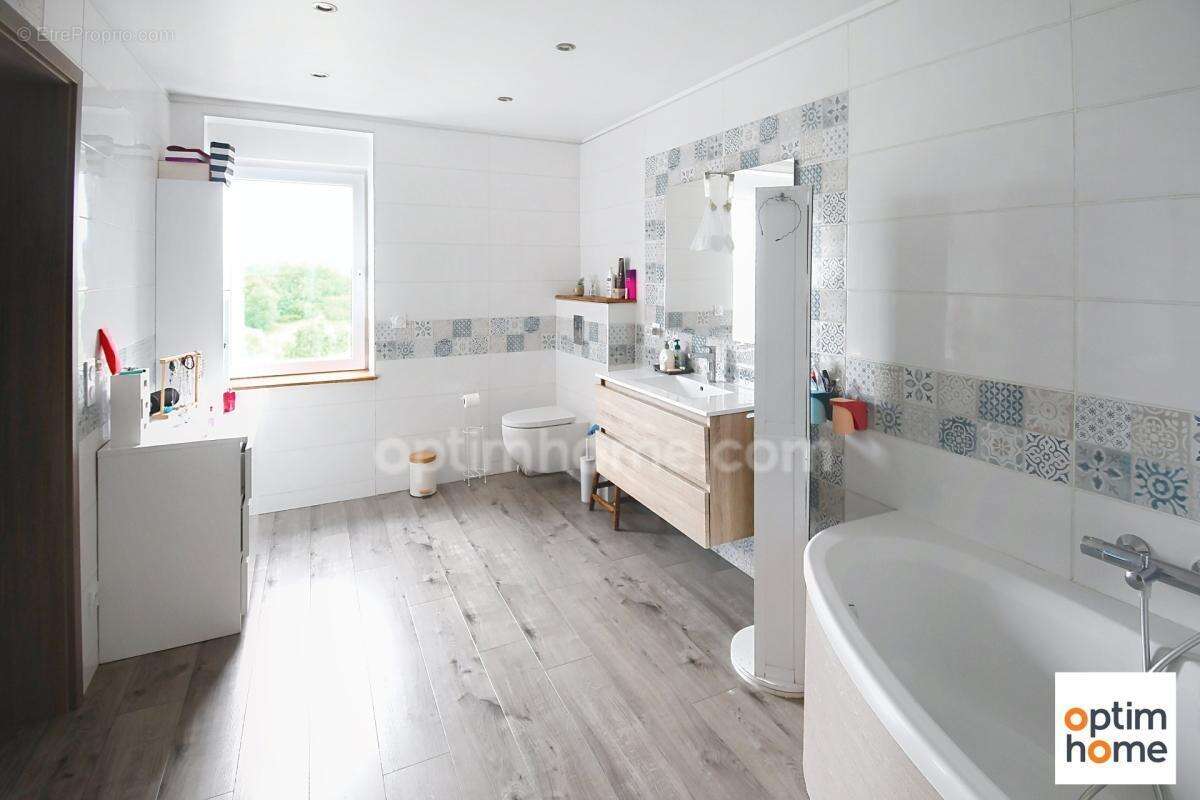 Exclusivité – Sympathique maison familiale de 177 m² – 4 chambres – 1 bureau - 2 salles de bain - photo 13