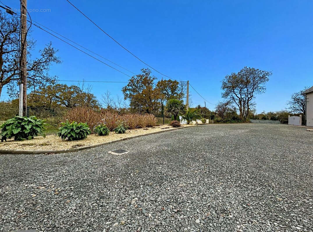 Maison à BRETTEVILLE-SUR-AY