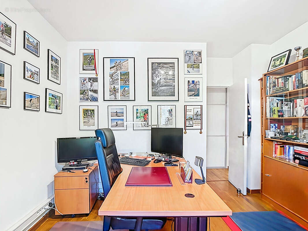 Appartement à MARSEILLE-9E