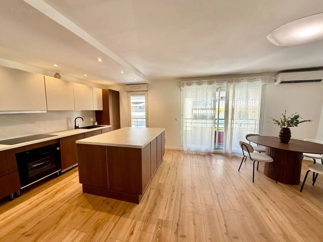 Appartement à MENTON