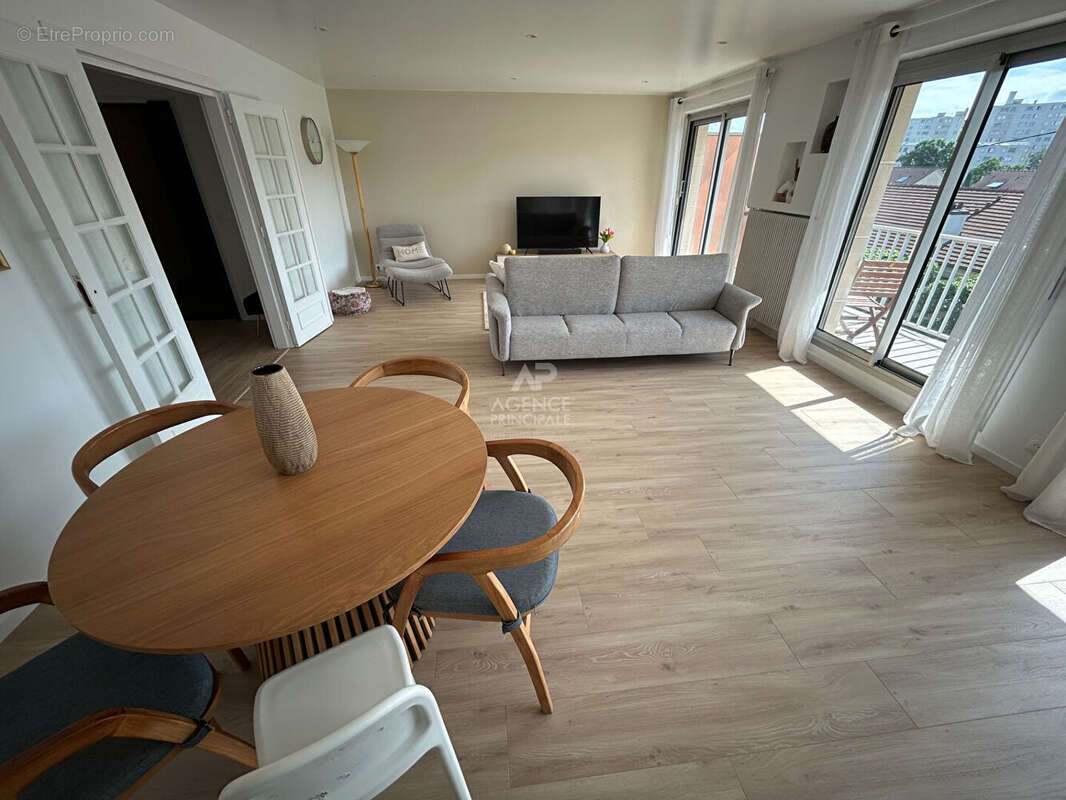 Appartement à POISSY