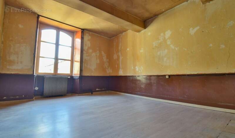 Maison à SAINT-DENIS-D&#039;ANJOU