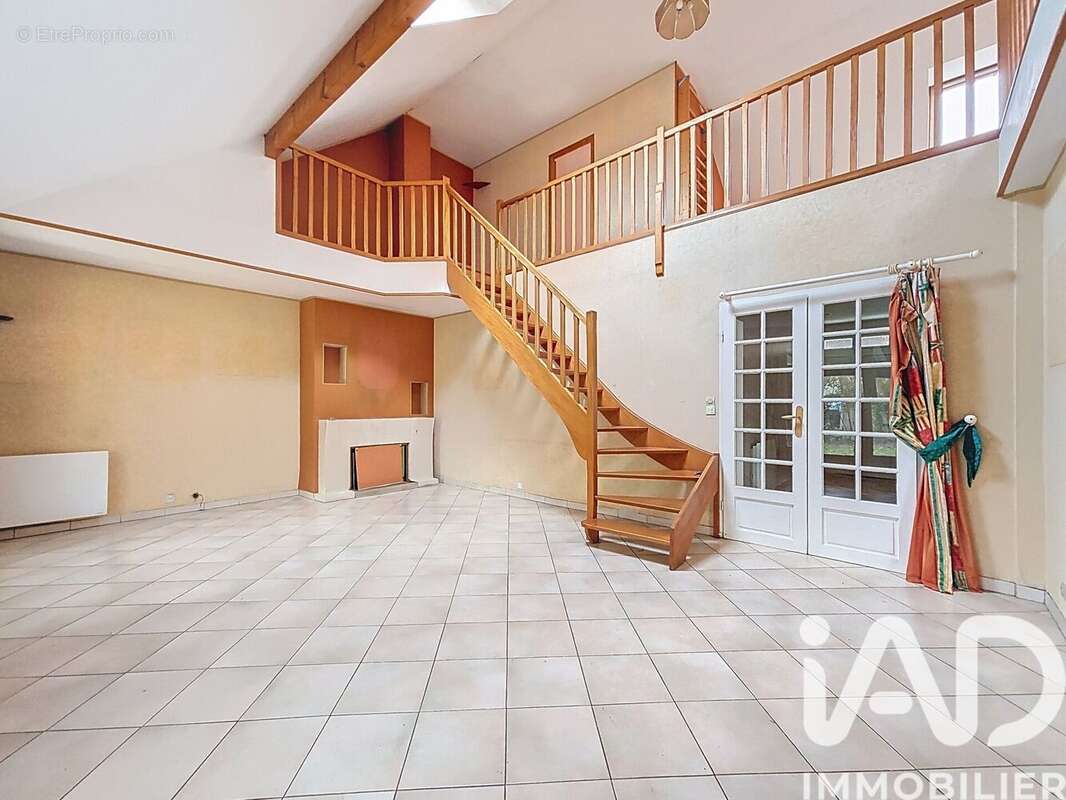 Photo 7 - Maison à SAINT-PIERRE-DU-PERRAY