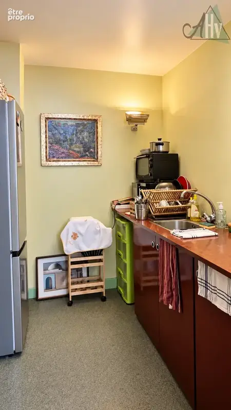 Immeuble à usage mixte - un commerce et un appartement en duplex - photo 4