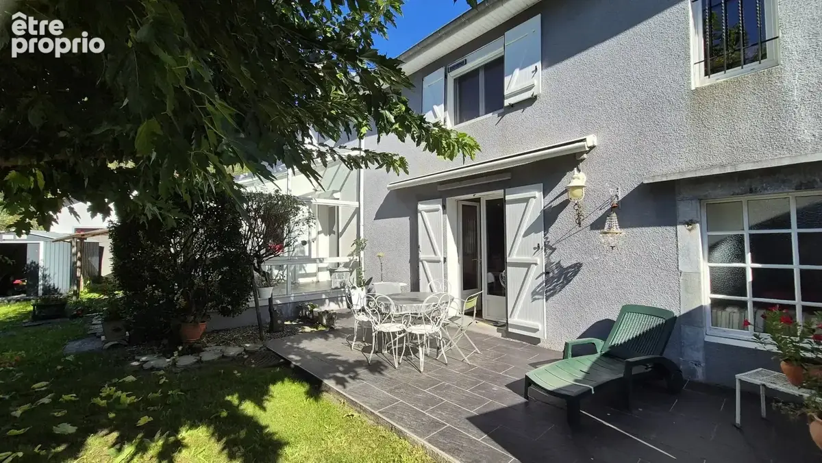 Photo Maison à Saint-Pe-De-Bigorre au prix de 243 000€