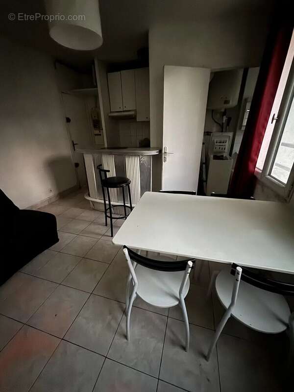 Appartement à PARIS-20E