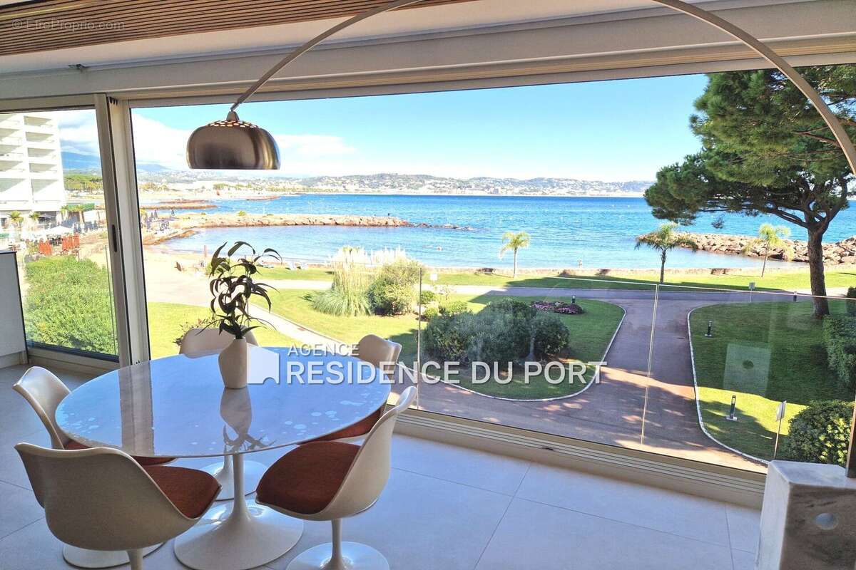Appartement à MANDELIEU-LA-NAPOULE