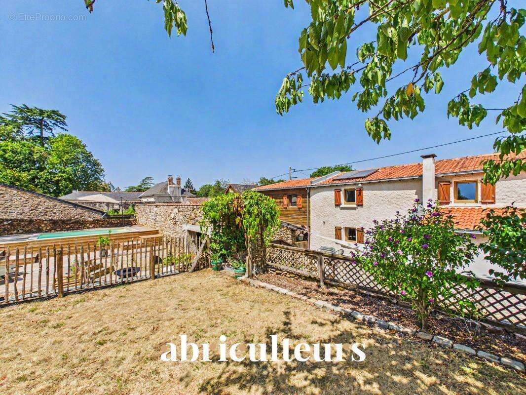 Maison ancienne de charme en parfait état en vente à La Martinière / Le Pellerin (44640) - photo 18