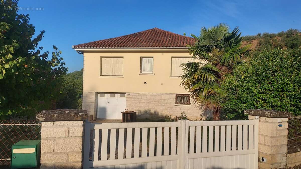 Maison à vendre 4 pièces LACHAPELLE AUZAC (46) - photo 18