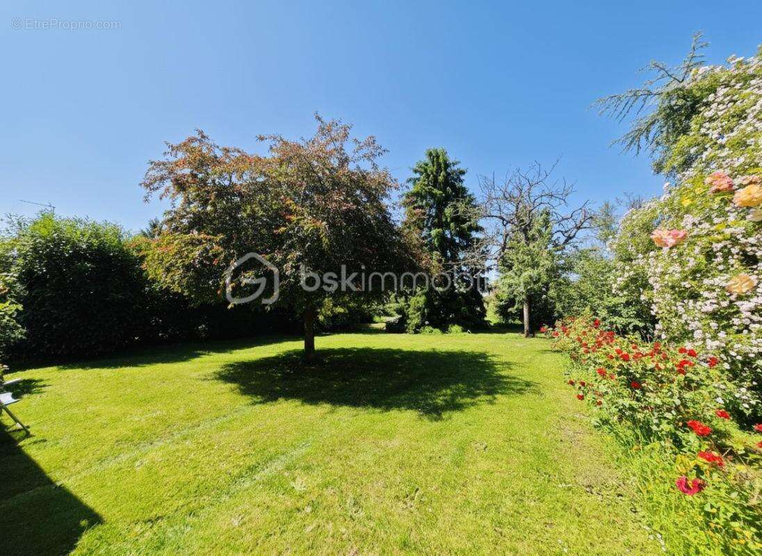 Maison ancienne en pierre de 130 m² avec dépendances sur 2 830 m² de terrain - photo 22